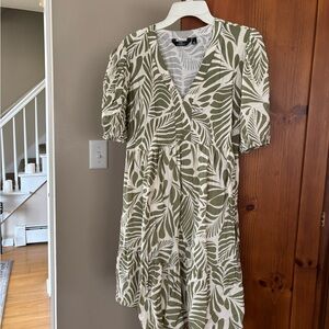 Mlle Gabrielle Olive Leaf Print Midi Dress